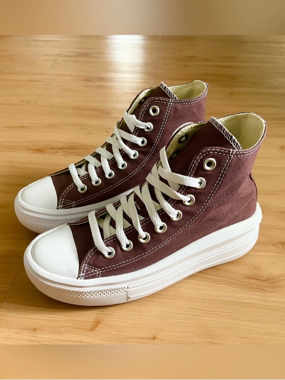 Converse brand new